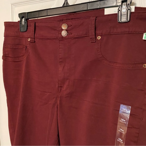 NWT M Jeans Jegging by Maurice’s 18W High Rise - Picture 2 of 4